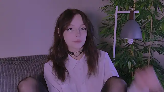 claire bennett online show from 19, 5, 2026
