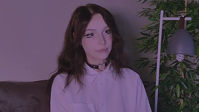 claire bennett online show from 16, 5, 2026