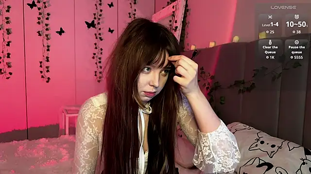 Snapshot of RileyVice chatting on 9, 11, 2025 RileyVice online show from 9, 11, 2025