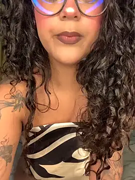 Snapshot of caritobeachdh chatting on 19, 11, 2025 caritobeachdh online show from 19, 11, 2025