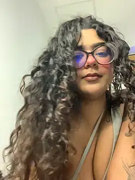 Snapshot of caritobeachdh chatting on 13, 11, 2025 caritobeachdh online show from 13, 11, 2025