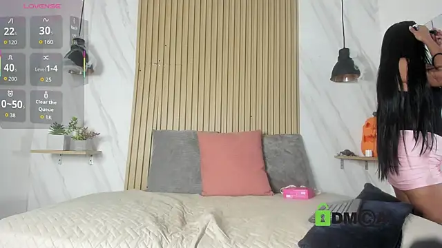 lia harper  online show from 13, 10, 2025