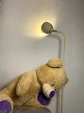 NicoleLeinn online show from 22, 9, 2025