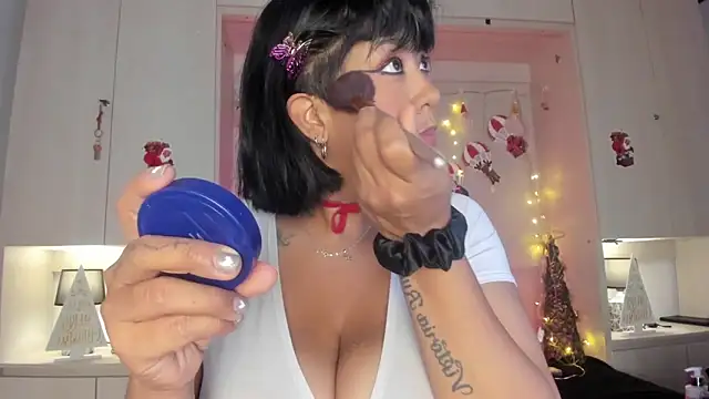 VickyRuiz  online show from 20, 12, 2025