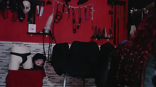 Miss Mirandaa online show from 8, 10, 2025