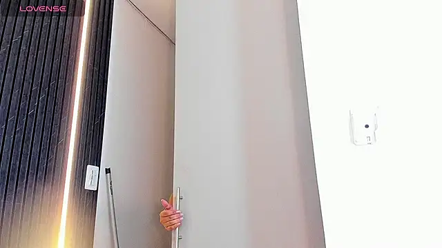 Gabrielaa Miller  online show from 4, 10, 2025