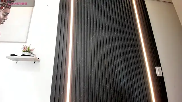 Gabrielaa Miller  online show from 7, 11, 2025