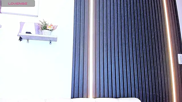 Gabrielaa Miller  online show from 9, 10, 2025