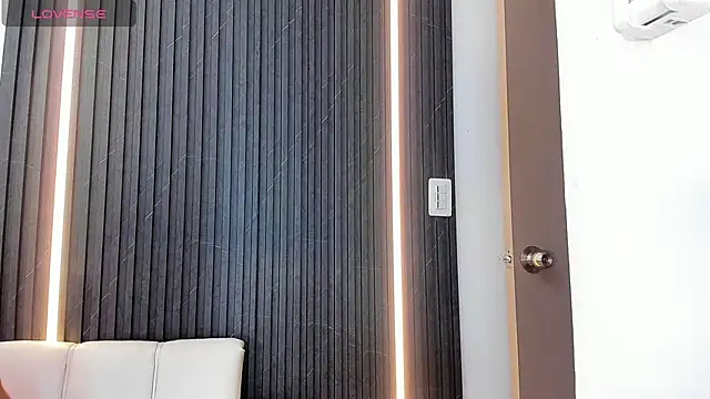 Gabrielaa Miller  online show from 2, 10, 2025