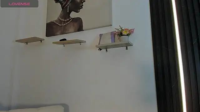 Gabrielaa Miller  online show from 27, 9, 2025