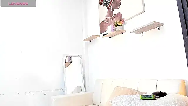 Gabrielaa Miller  online show from 23, 10, 2025