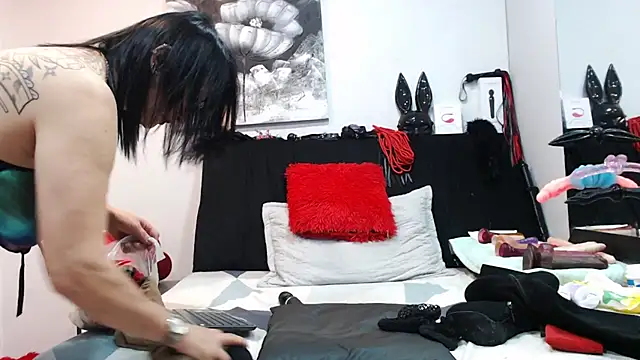 DonnaJoness online show from 29, 4, 2026