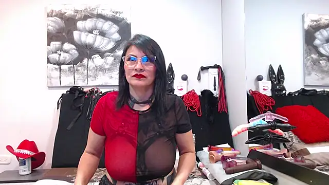 DonnaJoness online show from 13, 4, 2026