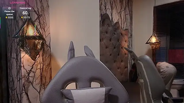 Zami Escobar of online show from 3, 3, 2026