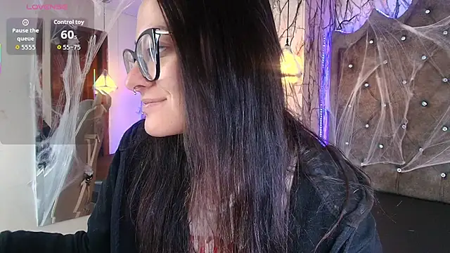 Zami Escobar of online show from 6, 11, 2025