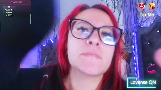 Zami Escobar of online show from 23, 3, 2026