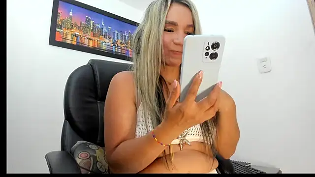 Ms lunaRose online show from 16, 10, 2025