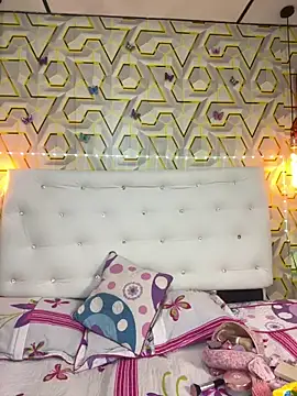 Ashly cutee online show from 24, 4, 2026
