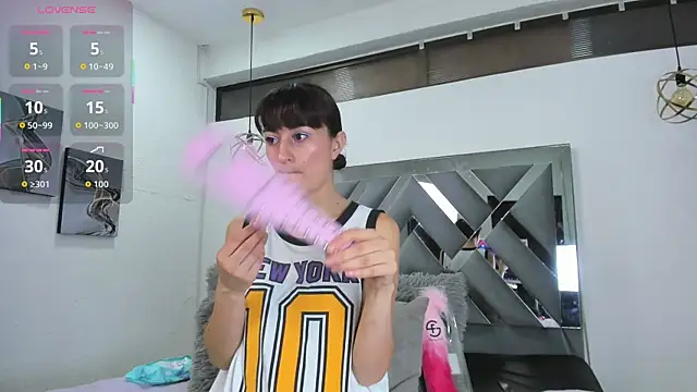 Candy Hott7 online show from 14, 1, 2026