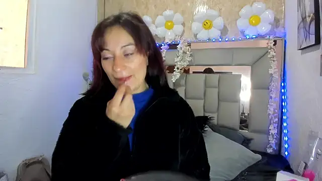 Candy Hott7 online show from 10, 10, 2025