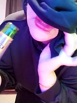 lilyan12 online show from 24, 4, 2026