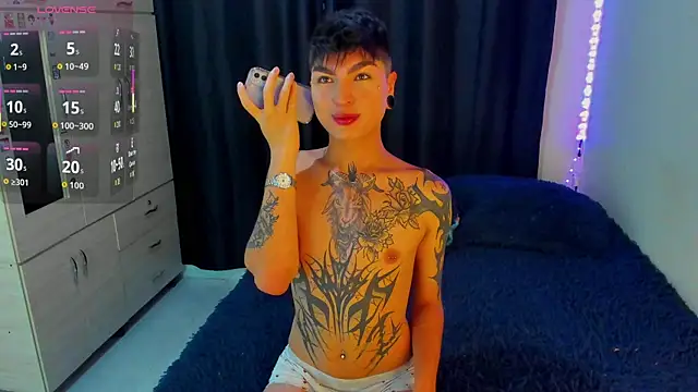 Snapshot of Dark_luckyyy chatting on 3, 11, 2025 Dark luckyyy online show from 3, 11, 2025