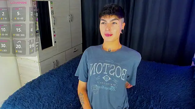 Snapshot of Dark_luckyyy chatting on 19, 9, 2025 Dark luckyyy online show from 19, 9, 2025