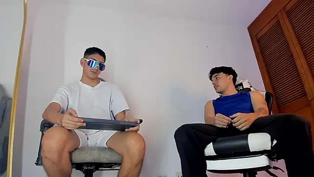 Snapshot of sotooliver3 chatting on 11, 1, 2026 sotooliver3 online show from 11, 1, 2026