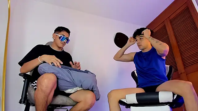 Snapshot of sotooliver3 chatting on 6, 11, 2025 sotooliver3 online show from 6, 11, 2025