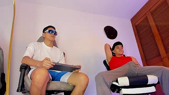 Snapshot of sotooliver3 chatting on 26, 10, 2025 sotooliver3 online show from 26, 10, 2025