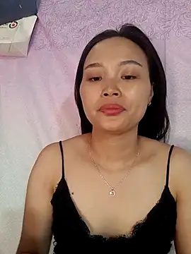 Lili lovely online show from 23, 10, 2025