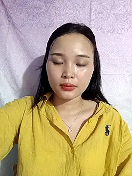 Lili lovely online show from 5, 10, 2025