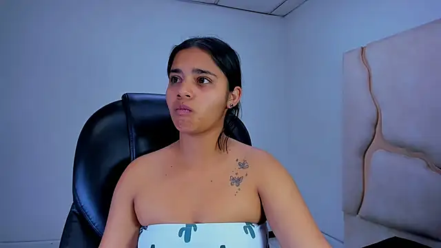 ScarletDoll online show from 25, 10, 2025