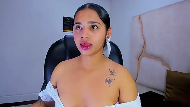 ScarletDoll online show from 27, 10, 2025