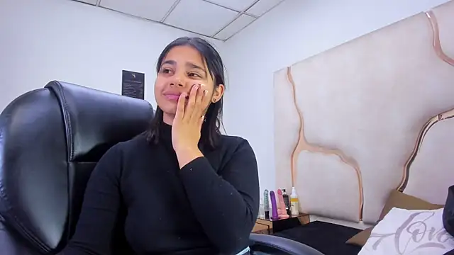 ScarletDoll online show from 19, 10, 2025