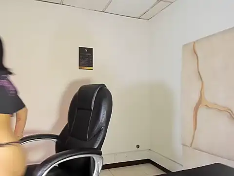 ScarletDoll online show from 30, 10, 2025