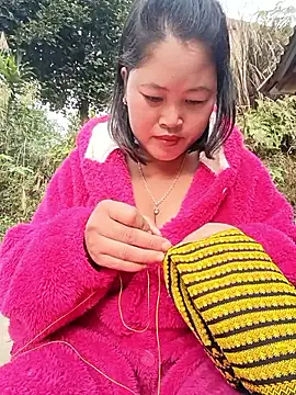 maycuc123 online show from 17, 12, 2025