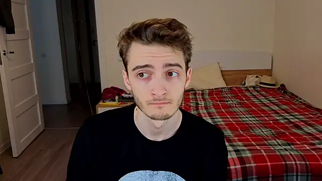 Snapshot of spider____man chatting on 20, 4, 2026 spider man online show from 20, 4, 2026