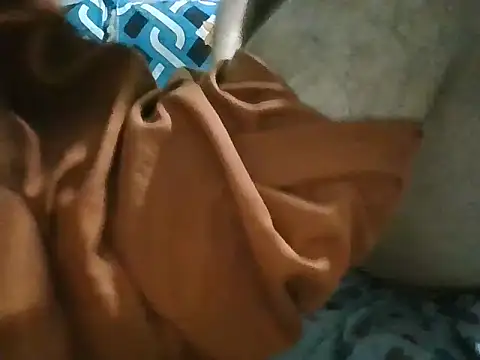 Roshani hoty online show from 5, 2, 2026