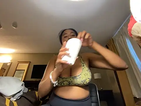 princesslivv online show from 4, 10, 2025