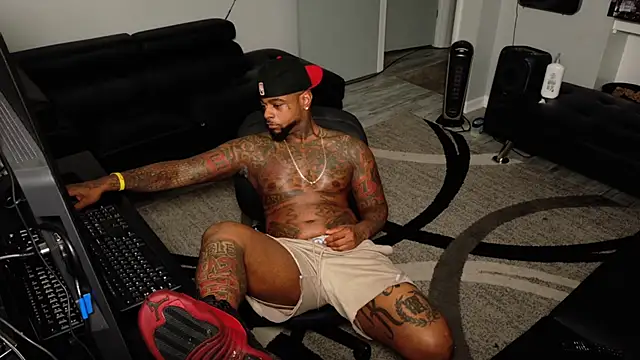 SLANGONDEMHOES online show from 9, 3, 2026