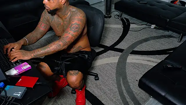 SLANGONDEMHOES online show from 5, 4, 2026