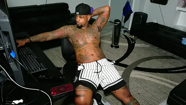 SLANGONDEMHOES online show from 3, 6, 2026