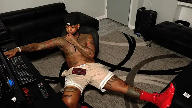 SLANGONDEMHOES online show from 10, 2, 2026