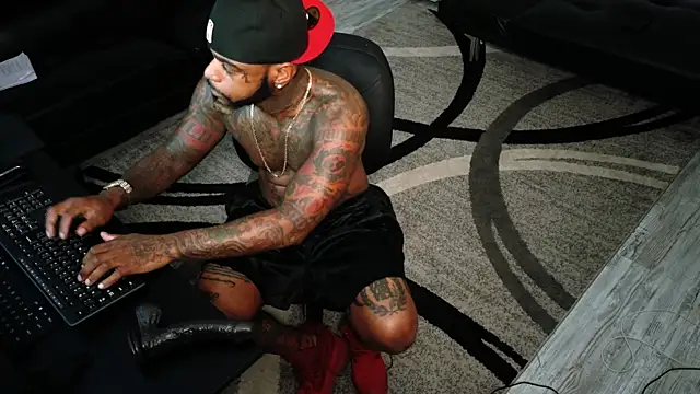 SLANGONDEMHOES online show from 5, 10, 2025