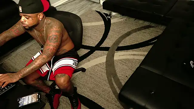 SLANGONDEMHOES online show from 15, 3, 2026