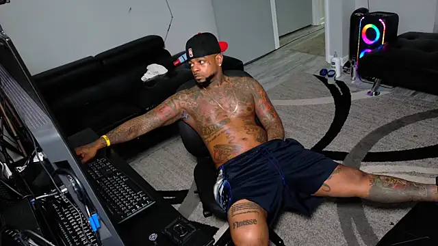 SLANGONDEMHOES online show from 7, 3, 2026