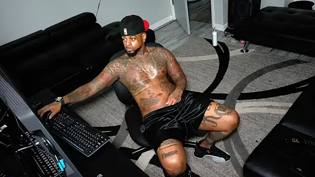 SLANGONDEMHOES online show from 8, 3, 2026