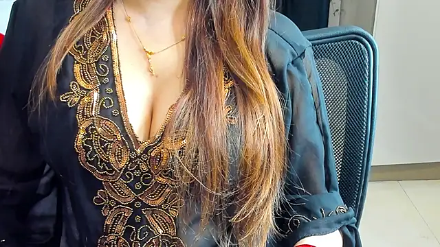 Shawtty Girl online show from 25, 10, 2025