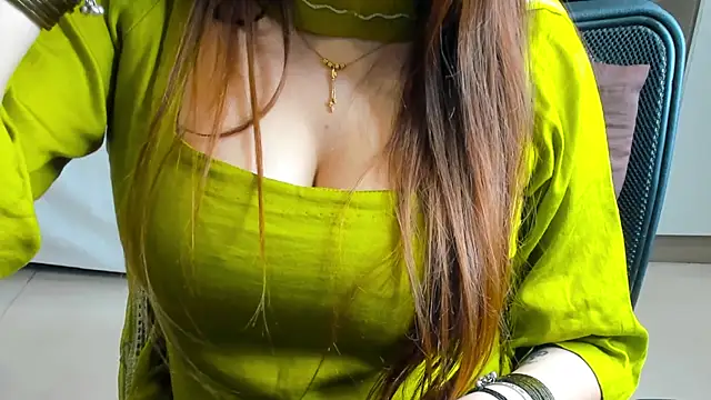 Shawtty Girl online show from 29, 10, 2025